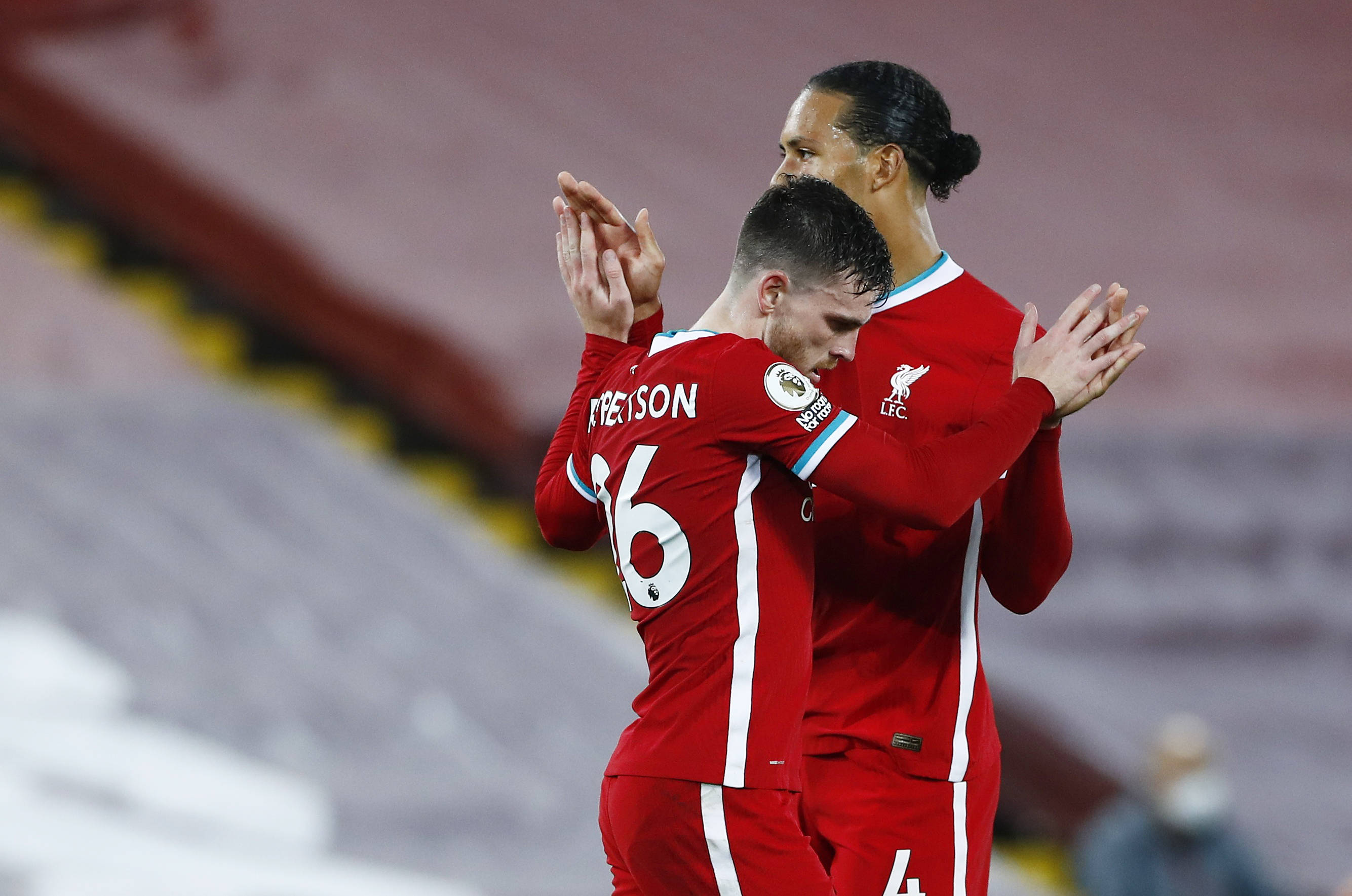 今天是传奇球员雅伊尔诞辰85周年，我们永远怀念您🖤💙.