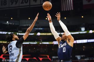 事与年轻群 事与年轻群